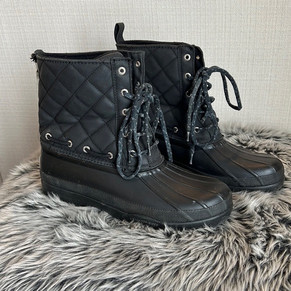 Sperry Shoes - SPERRY Gosling Duck Boot. Womens size 8